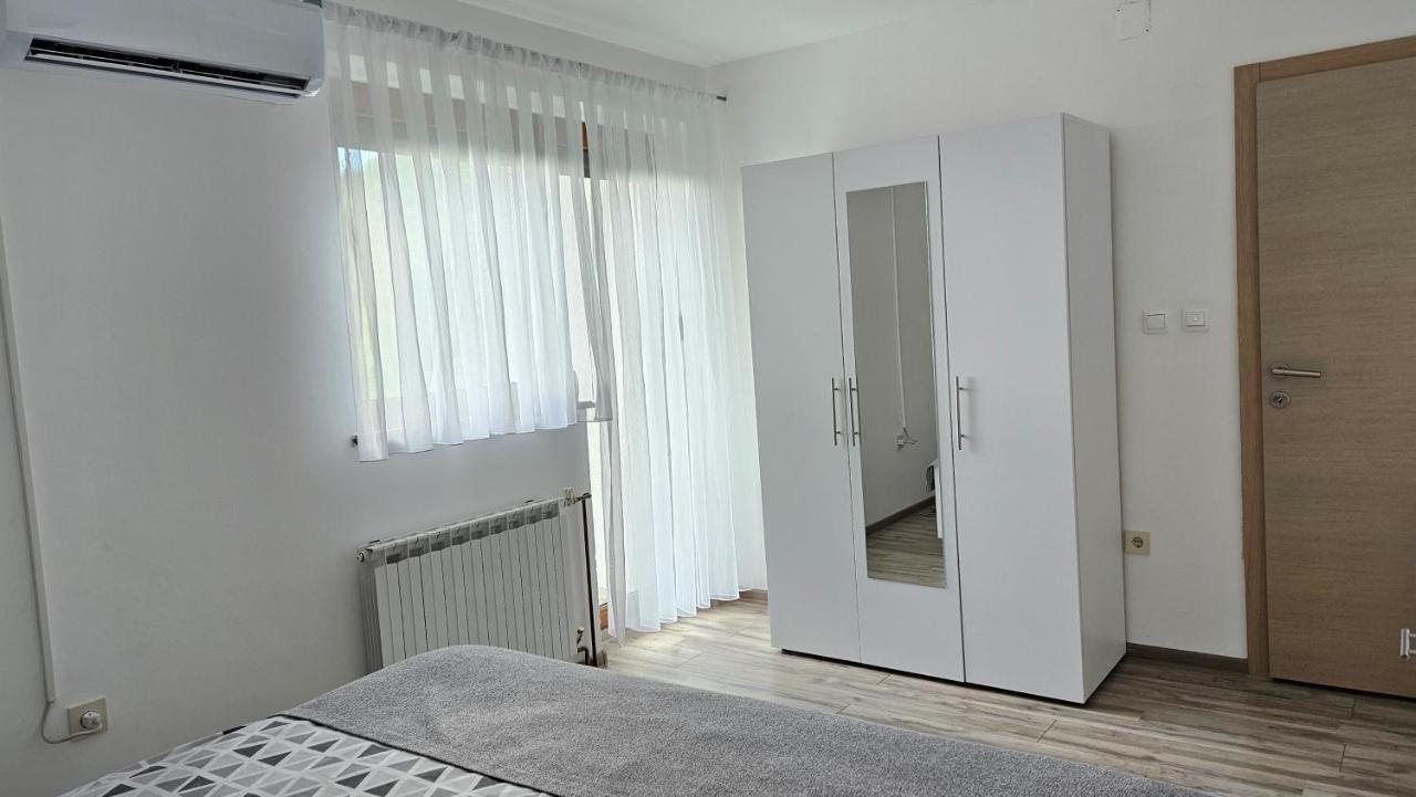 Apartment Andrea Smoljanac Εξωτερικό φωτογραφία
